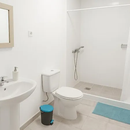 Tiny Near The Airport アパート *