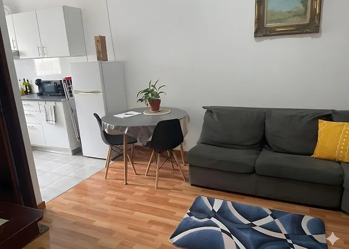 דירה Near The Airport